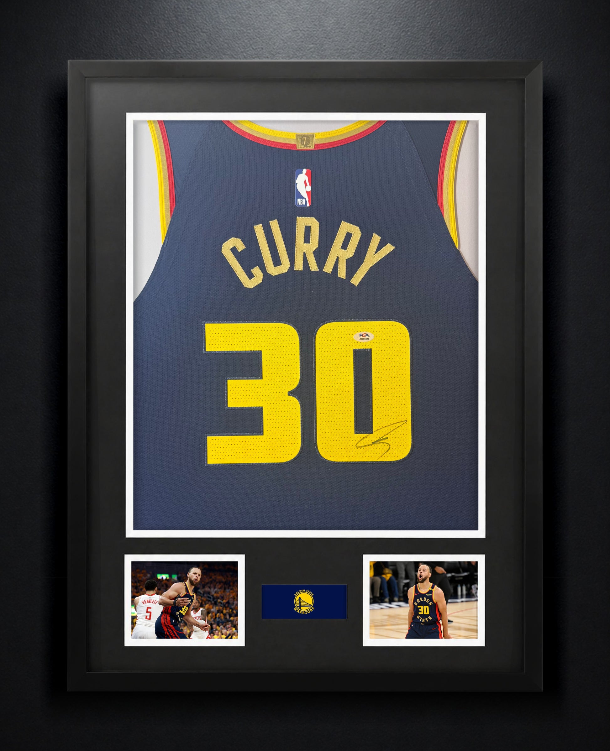 Stephen Curry Signed Golden State Warriors Nike Jersey Framed PSA COA - Photo of frame
