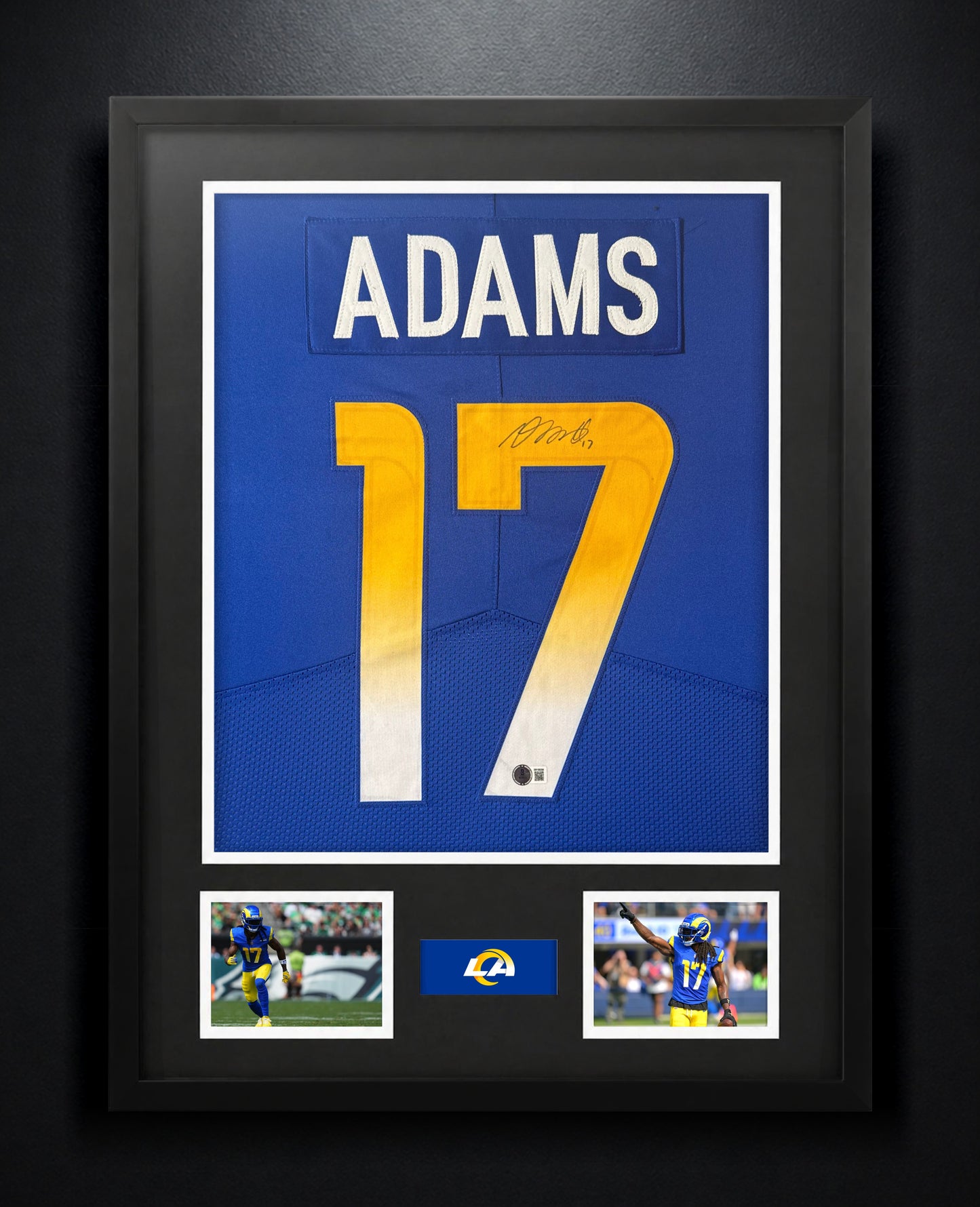 Davante Adams Signed Los Angeles Rams Jersey Framed Beckett COA - Photo of frame