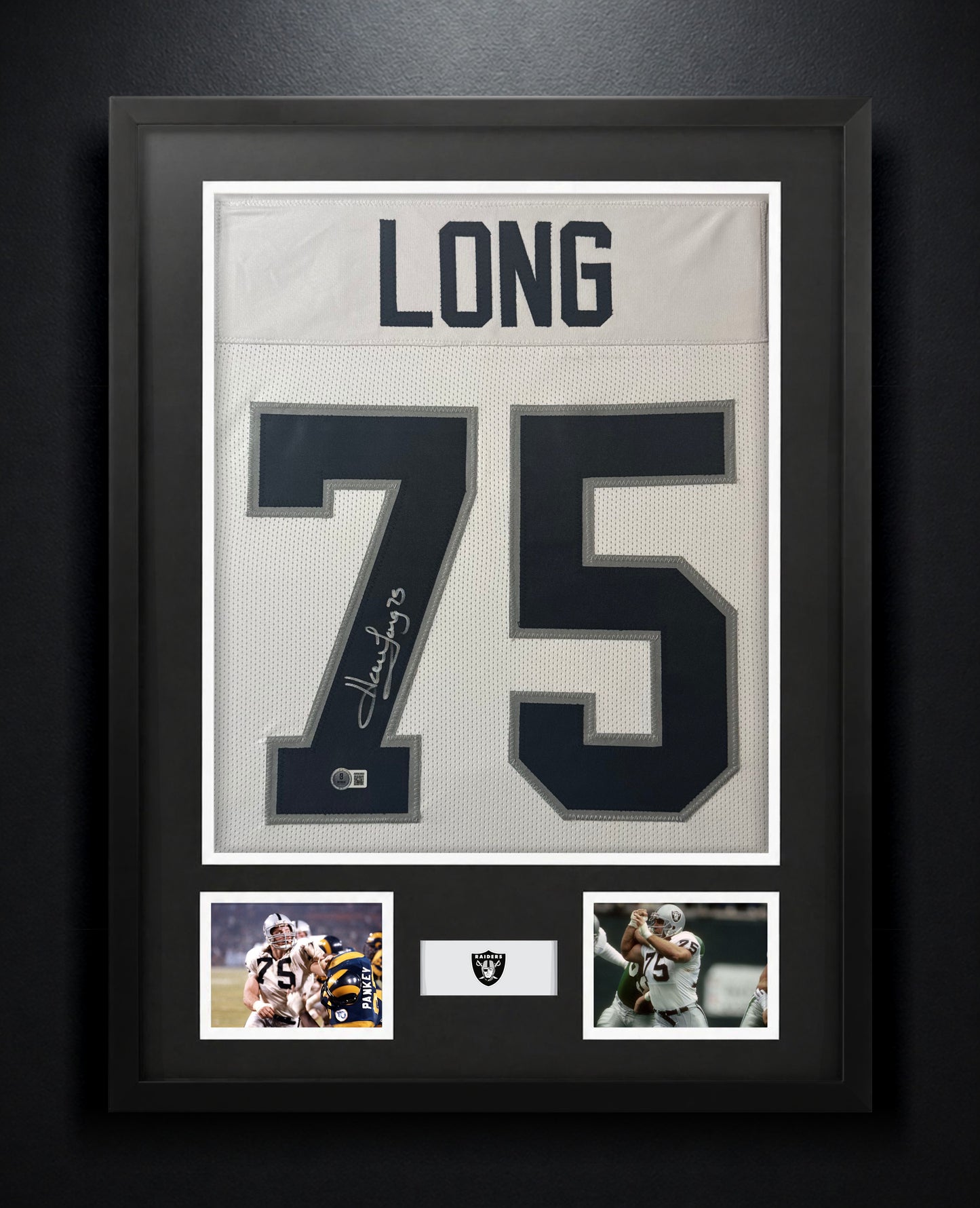 Howie Long Signed Oakland Raiders Jersey Framed Beckett COA - Photo of frame