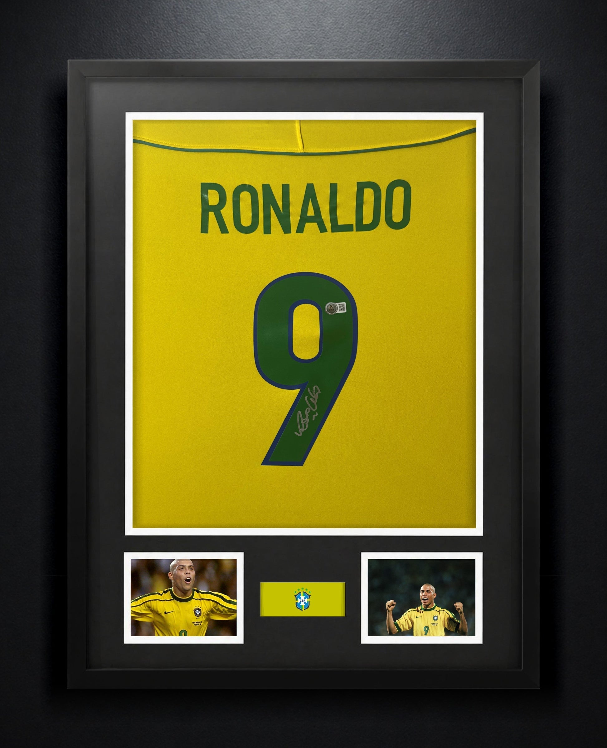 Ronaldo Nazario Signed Brazil Nike Jersey Framed Beckett COA - Photo of frame