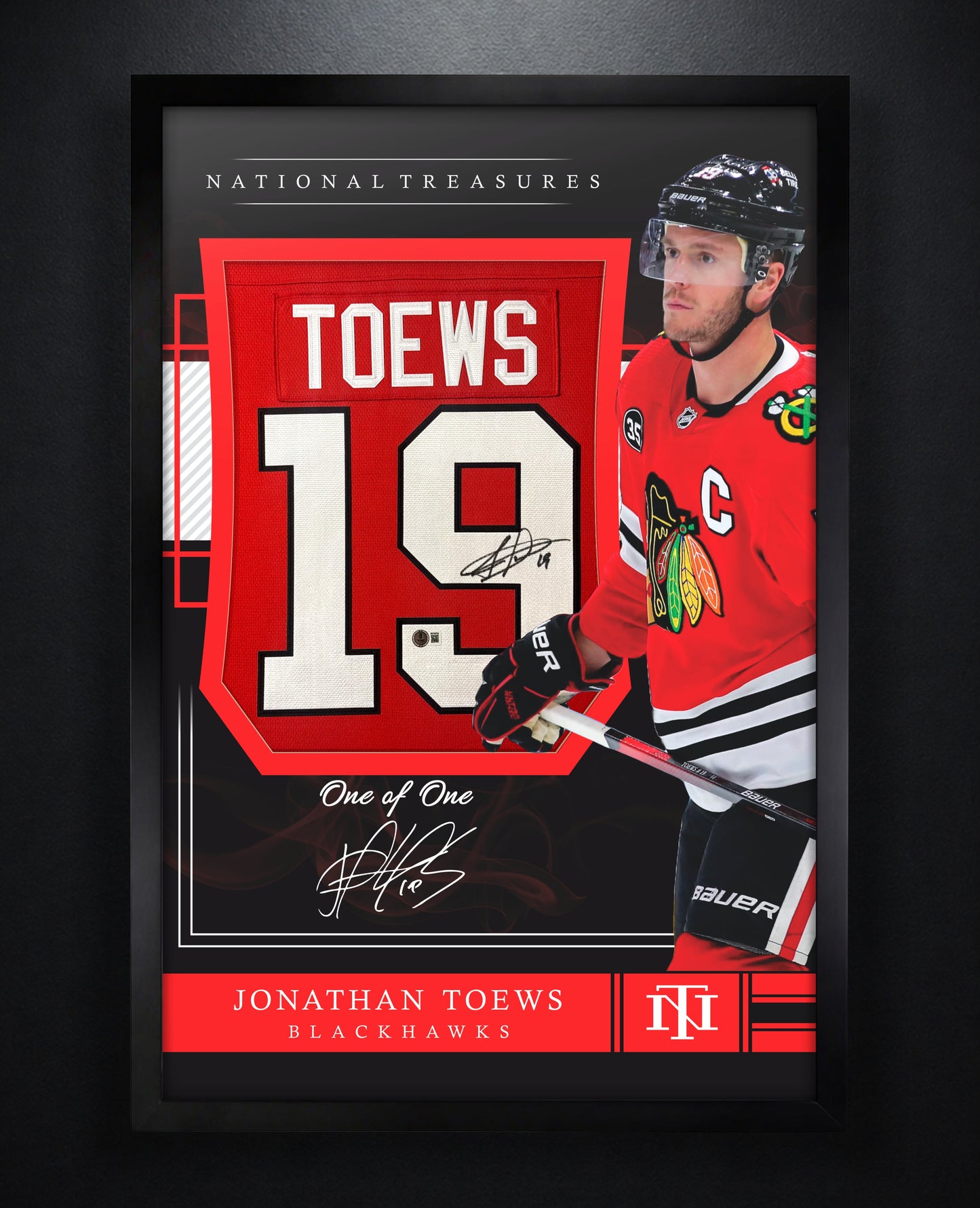 Jonathan Toews Signed Chicago Blackhawks Fanatics Jersey Framed Beckett COA - Photo of frame