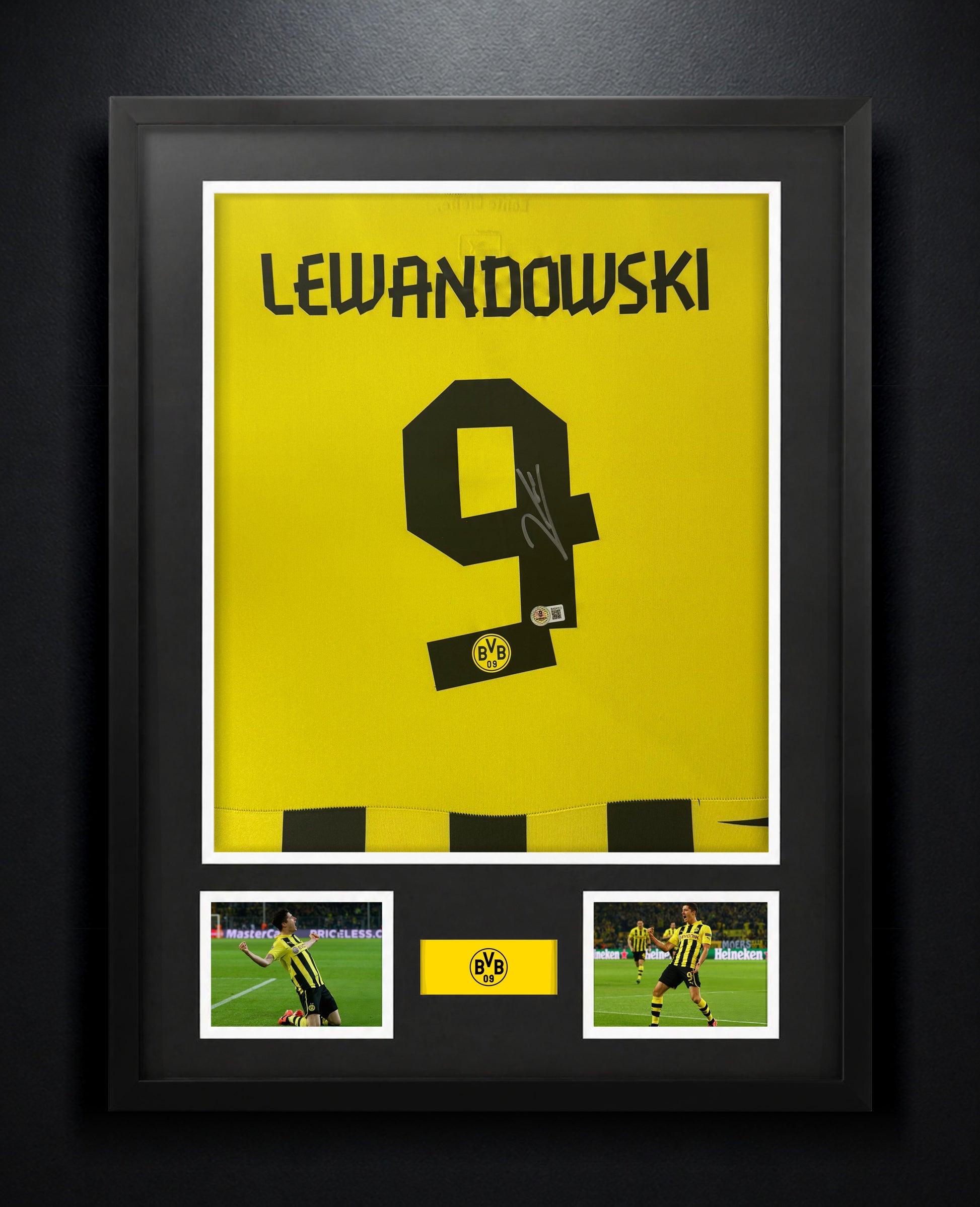 Robert Lewandowski Signed Borussia Dortmund Puma Jersey Framed Beckett COA - Photo of frame