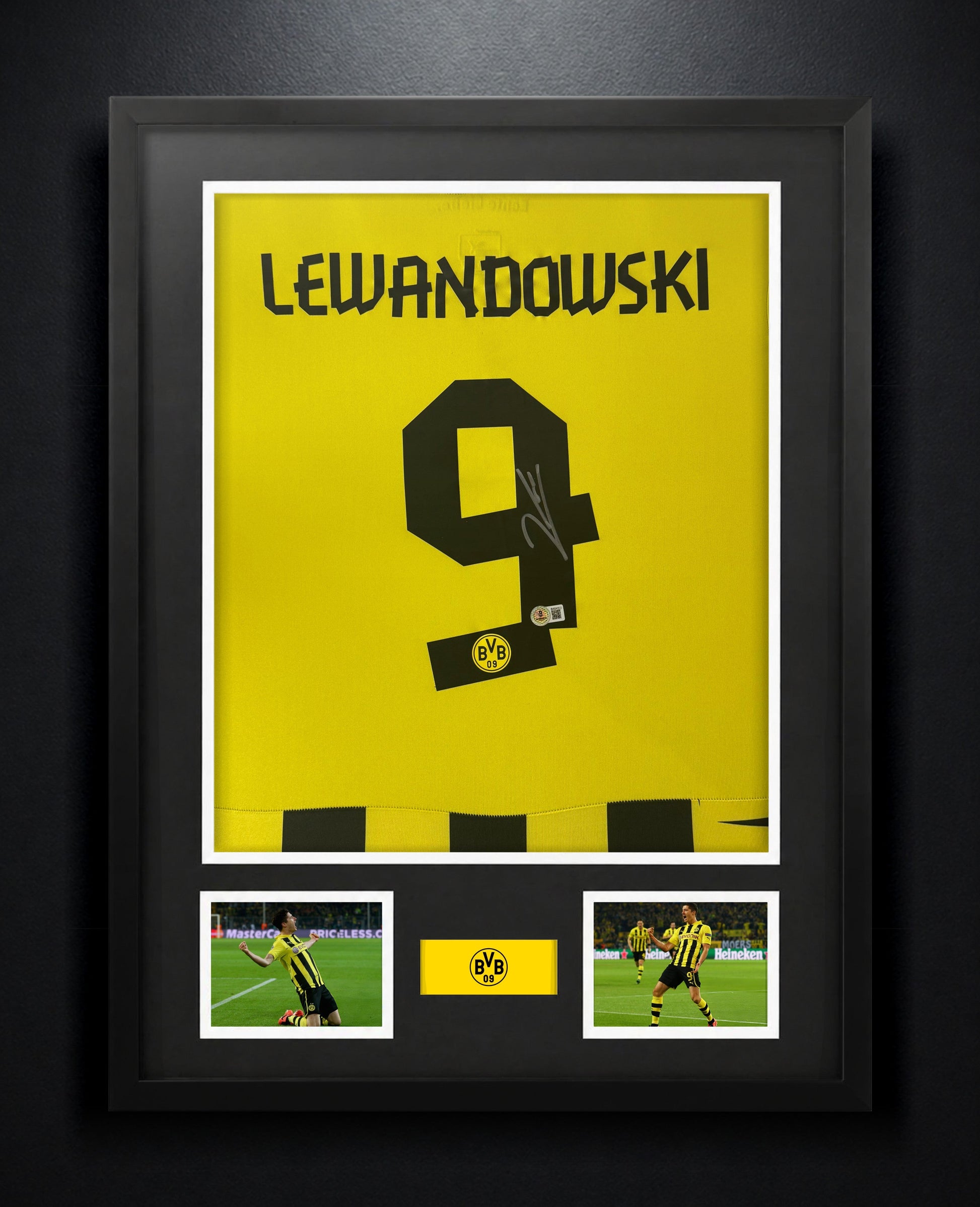 Robert Lewandowski Signed Borussia Dortmund Puma Jersey Framed Beckett COA - Photo of frame