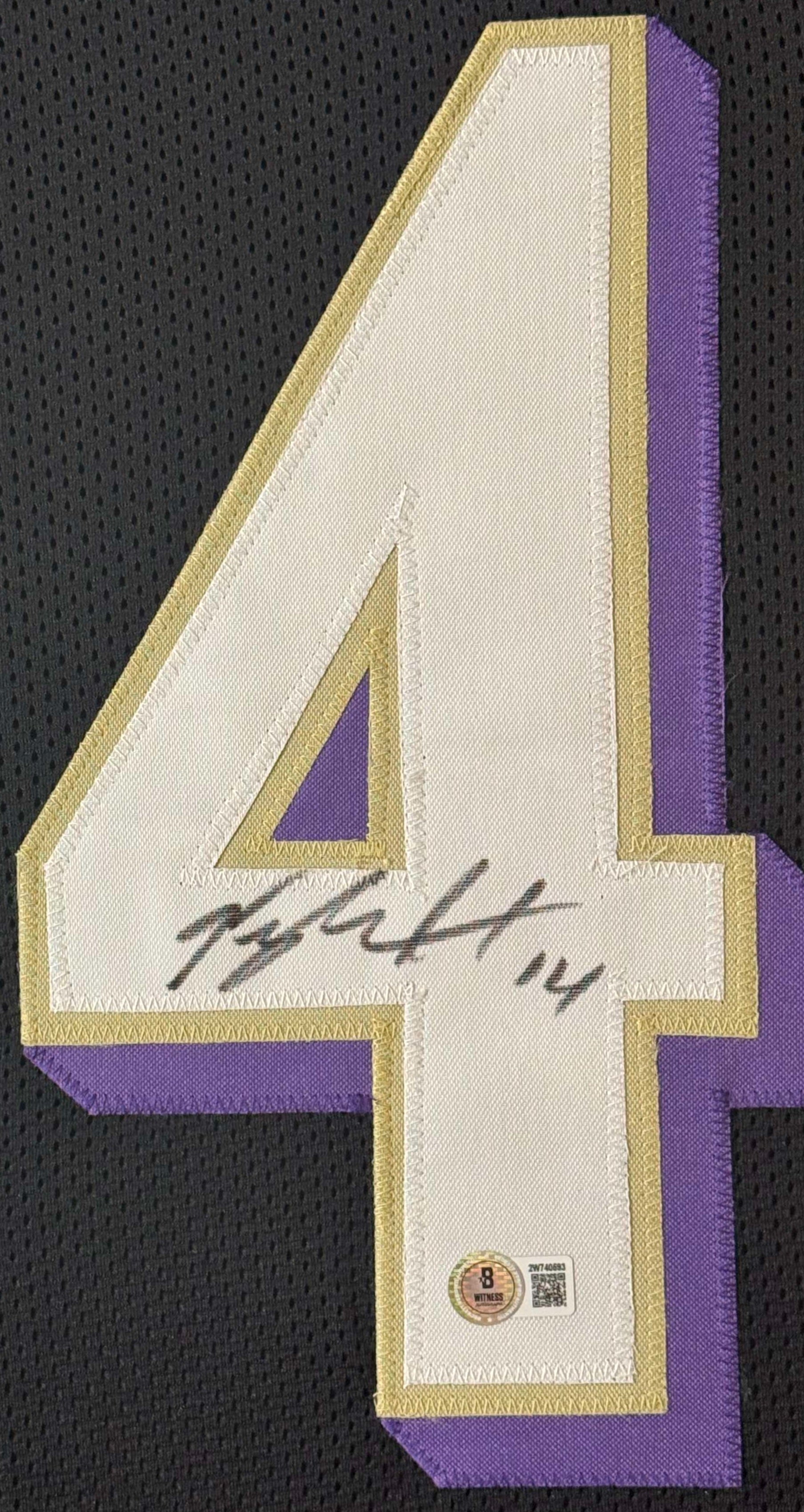 Kyle Hamilton Signed Baltimore Ravens Jersey Framed Beckett COA - Close up of Number