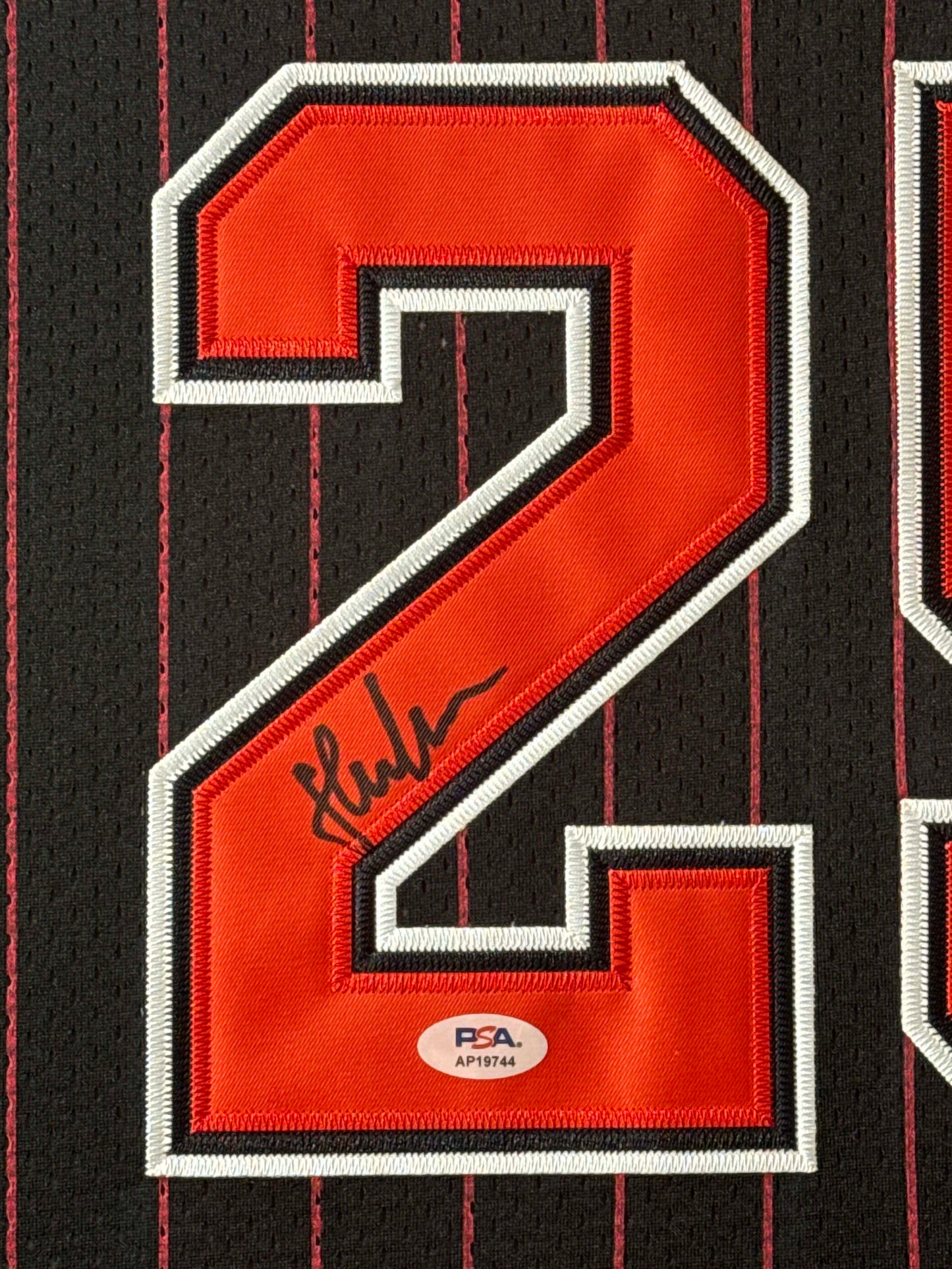 Steve Kerr Signed Chicago Bulls Mitchell & Ness Jersey Framed PSA COA - Close up of Number