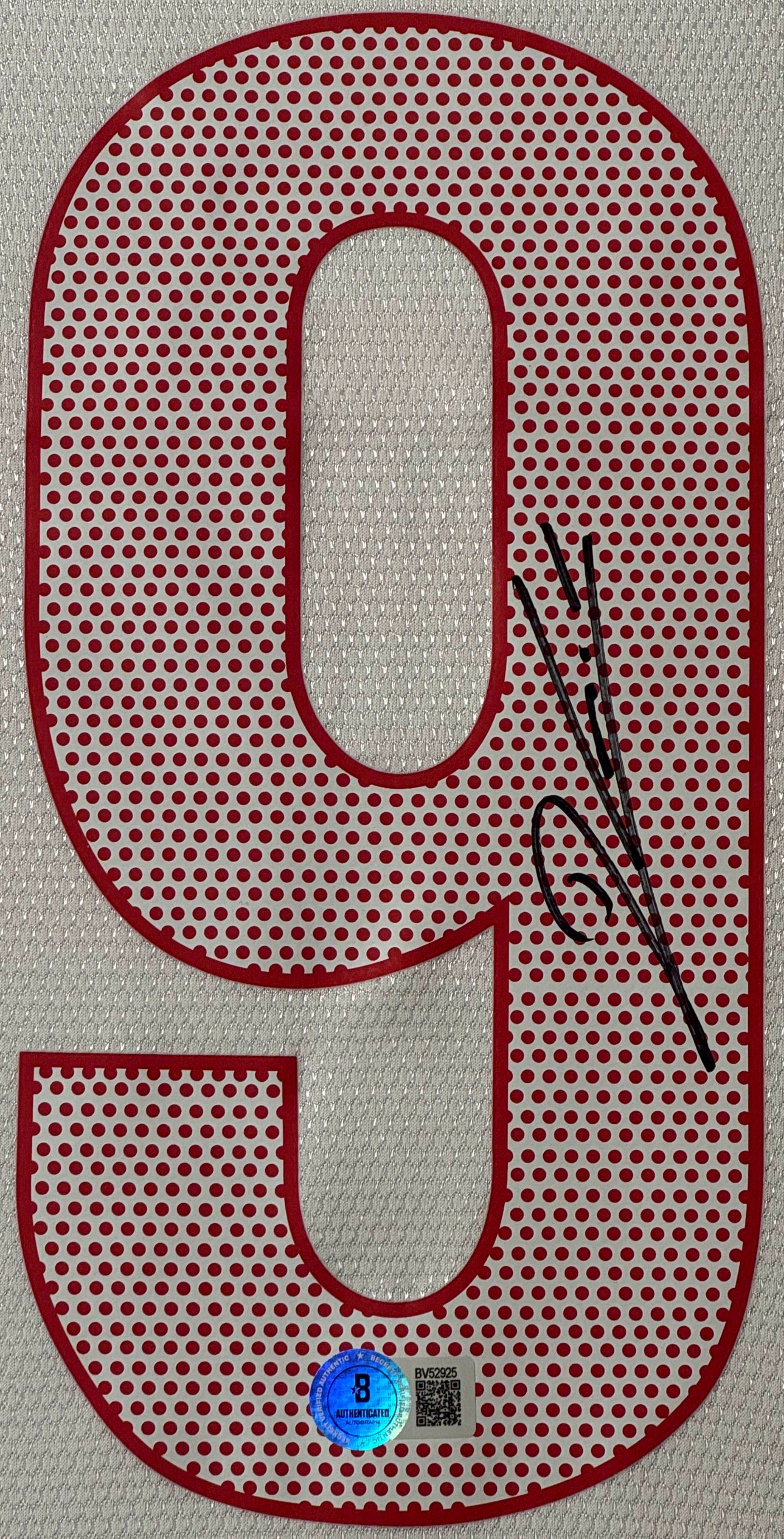 Robert Lewandowski Signed Poland Nike Jersey Framed Beckett COA - Close up of Number