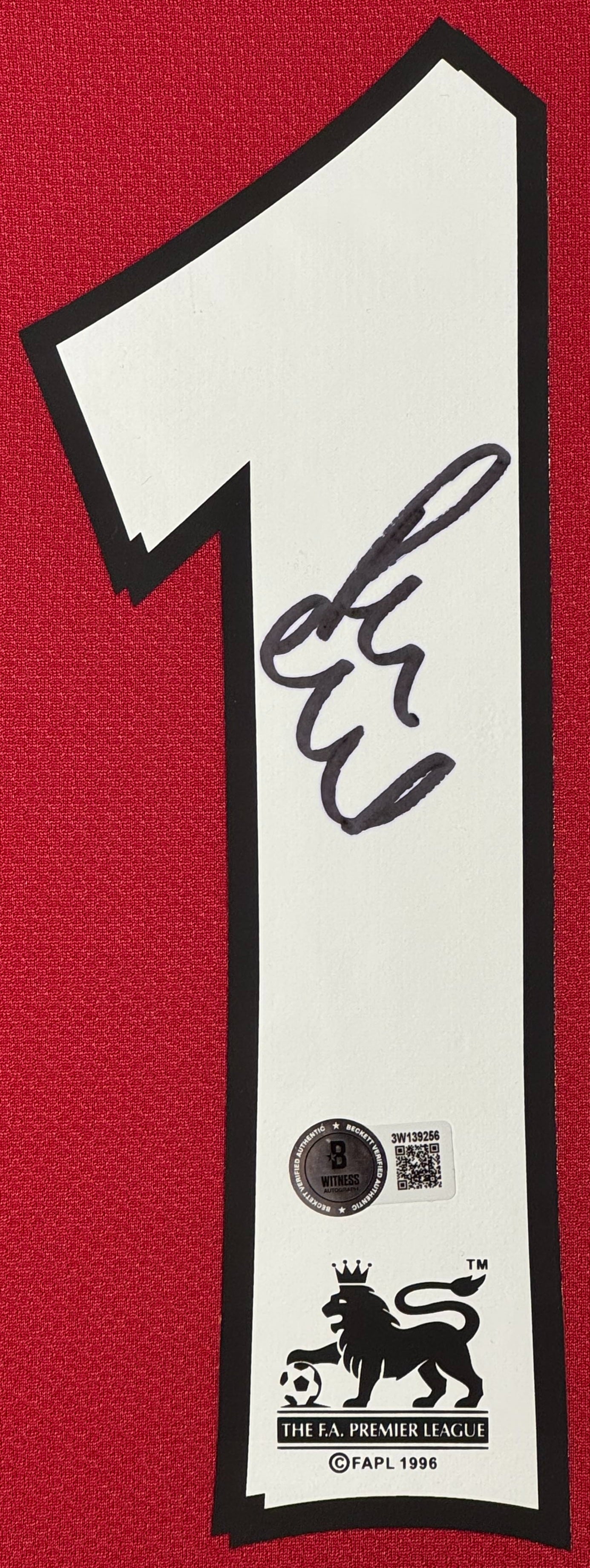 Paul Scholes Signed Manchester United Nike Jersey Framed Beckett COA - Close up of Number