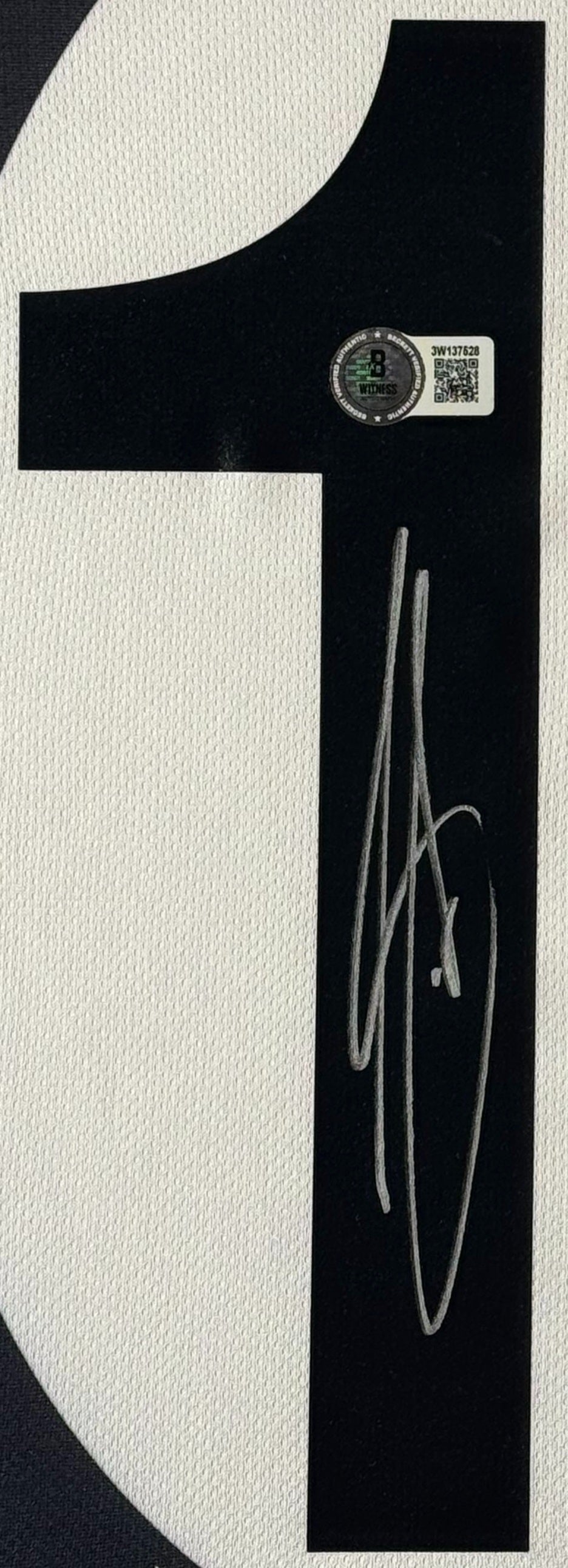 David Trezeguet Signed Juventus Jersey Framed Beckett COA - Close up of Number