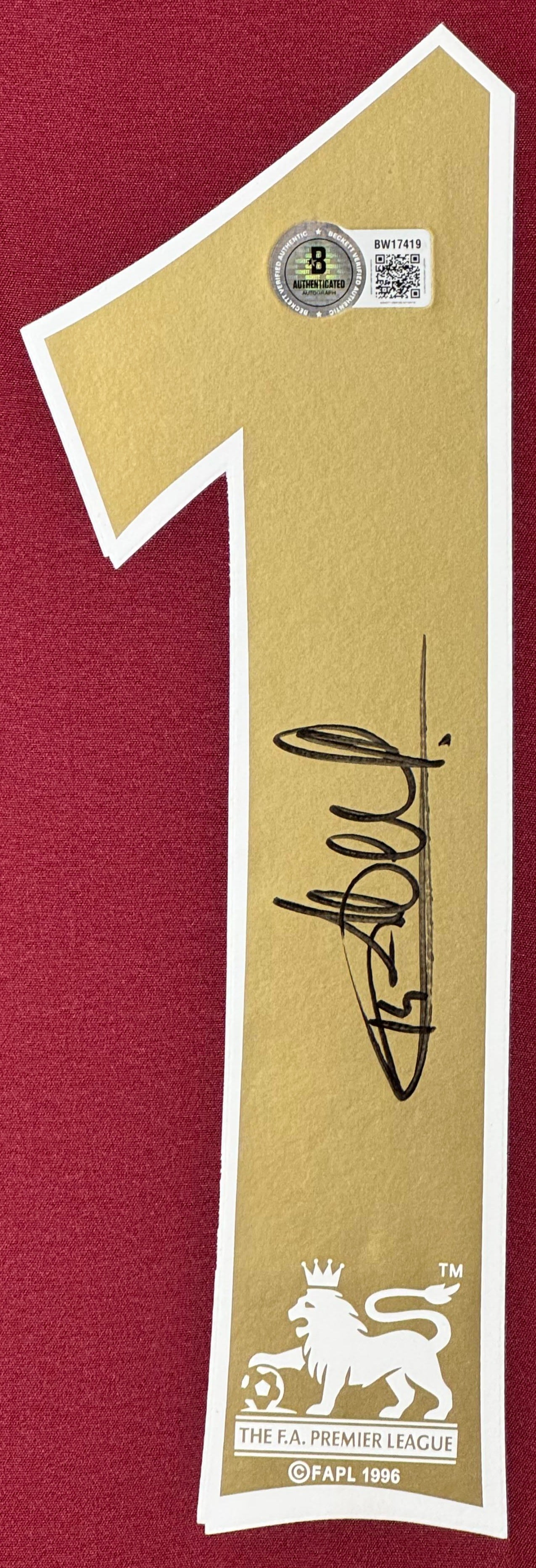 Thierry Henry Signed Arsenal Nike Jersey Framed Beckett COA - Close up of Number