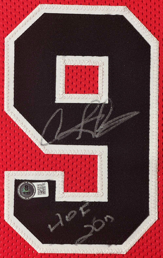 Dennis Rodman Signed Chicago Bulls Jersey Framed Beckett COA INSCRIBED - Close up of Number