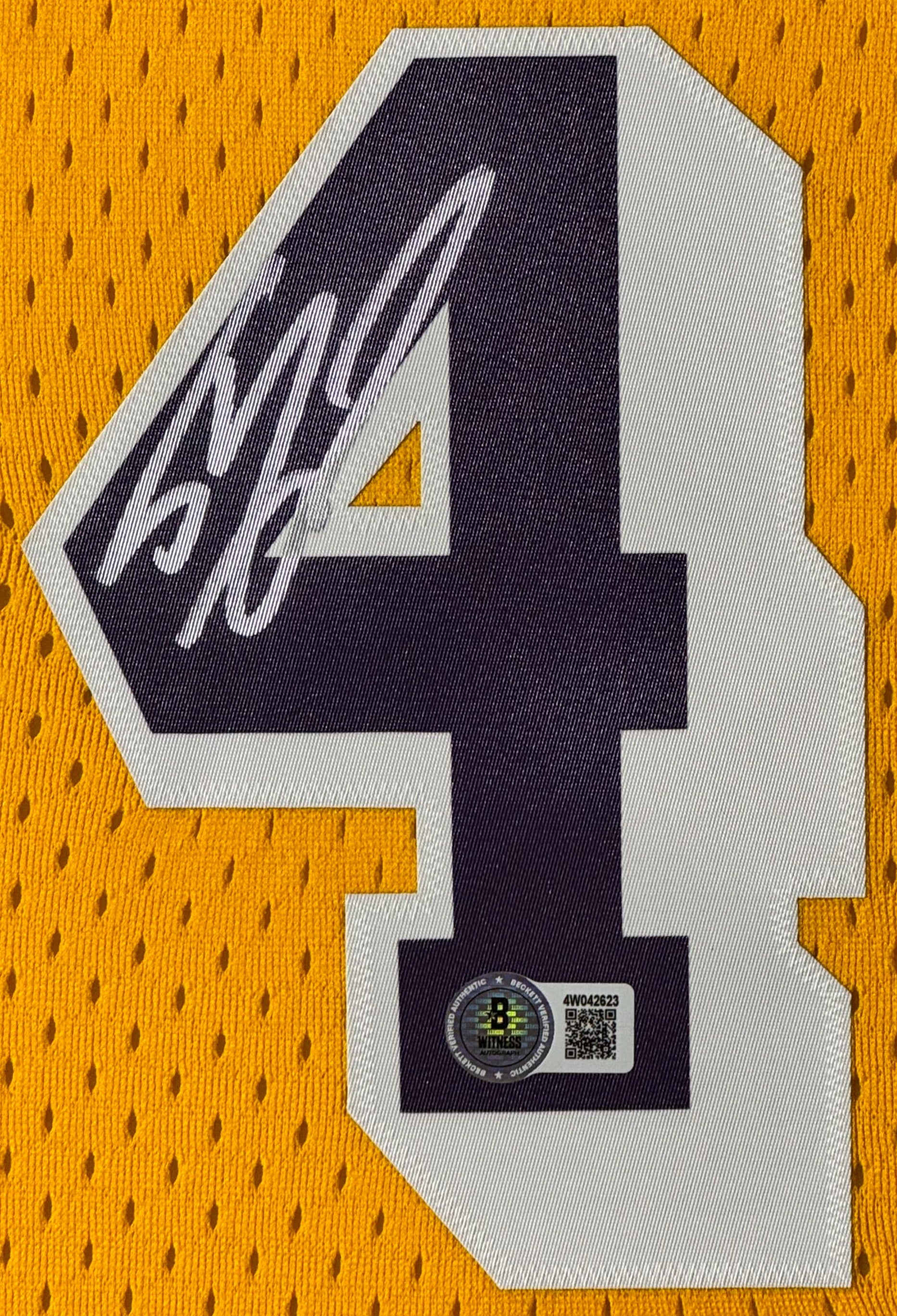 Shaquille O'Neal Signed Los Angeles Lakers Mitchell & Ness Jersey Framed Beckett COA - Close up of Number