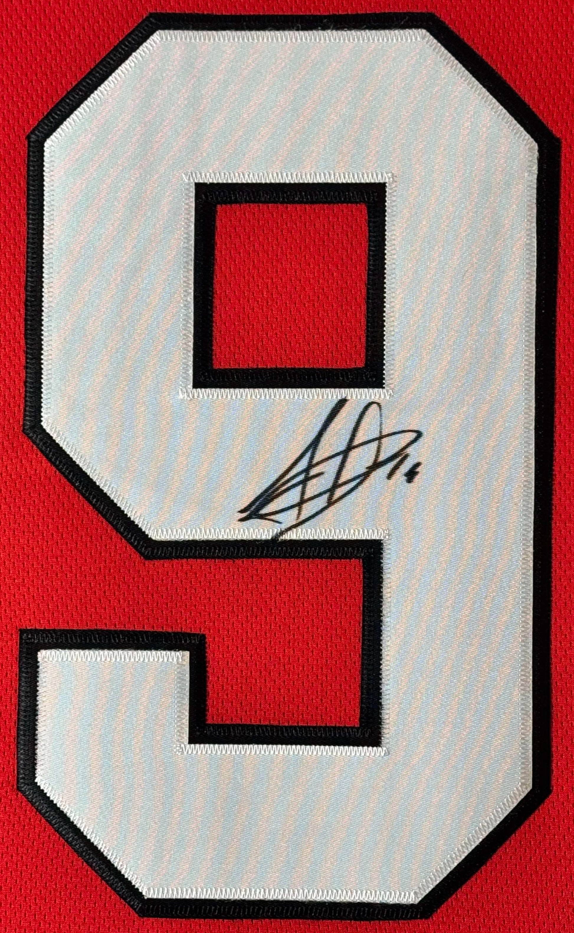 Jonathan Toews Signed Chicago Blackhawks Fanatics Jersey Framed VIDEO PROOF & GRAD LOA - Close up of Number