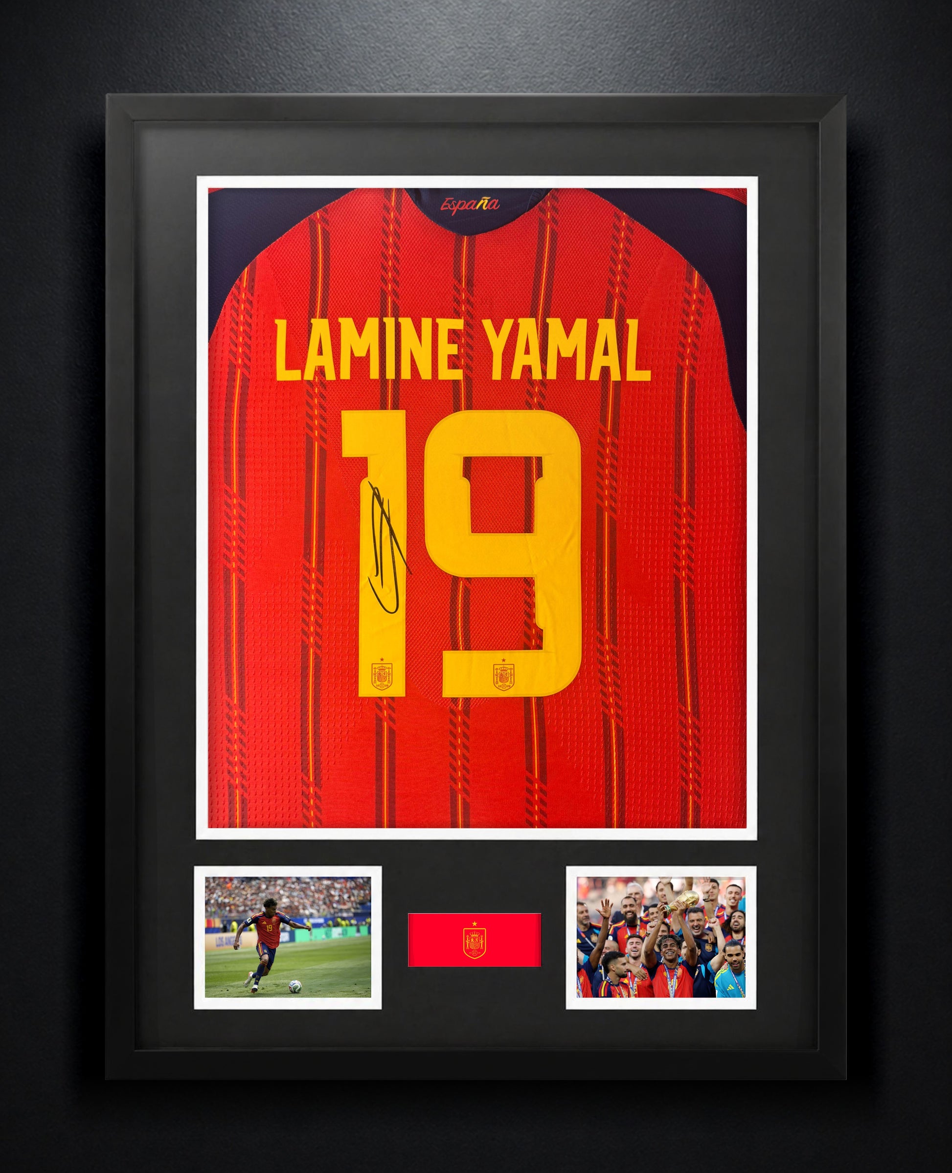 Lamine Yamal Signed Spain Jersey Framed Beckett LOA & COA - Photo of frame
