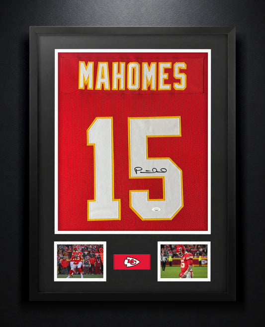 Patrick Mahomes Signed Kansas City Chiefs Jersey Framed JSA LOA & COA - Photo of frame